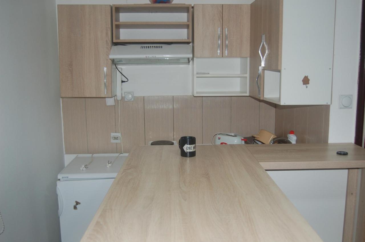 Apartmani Marios Ni Buitenkant foto